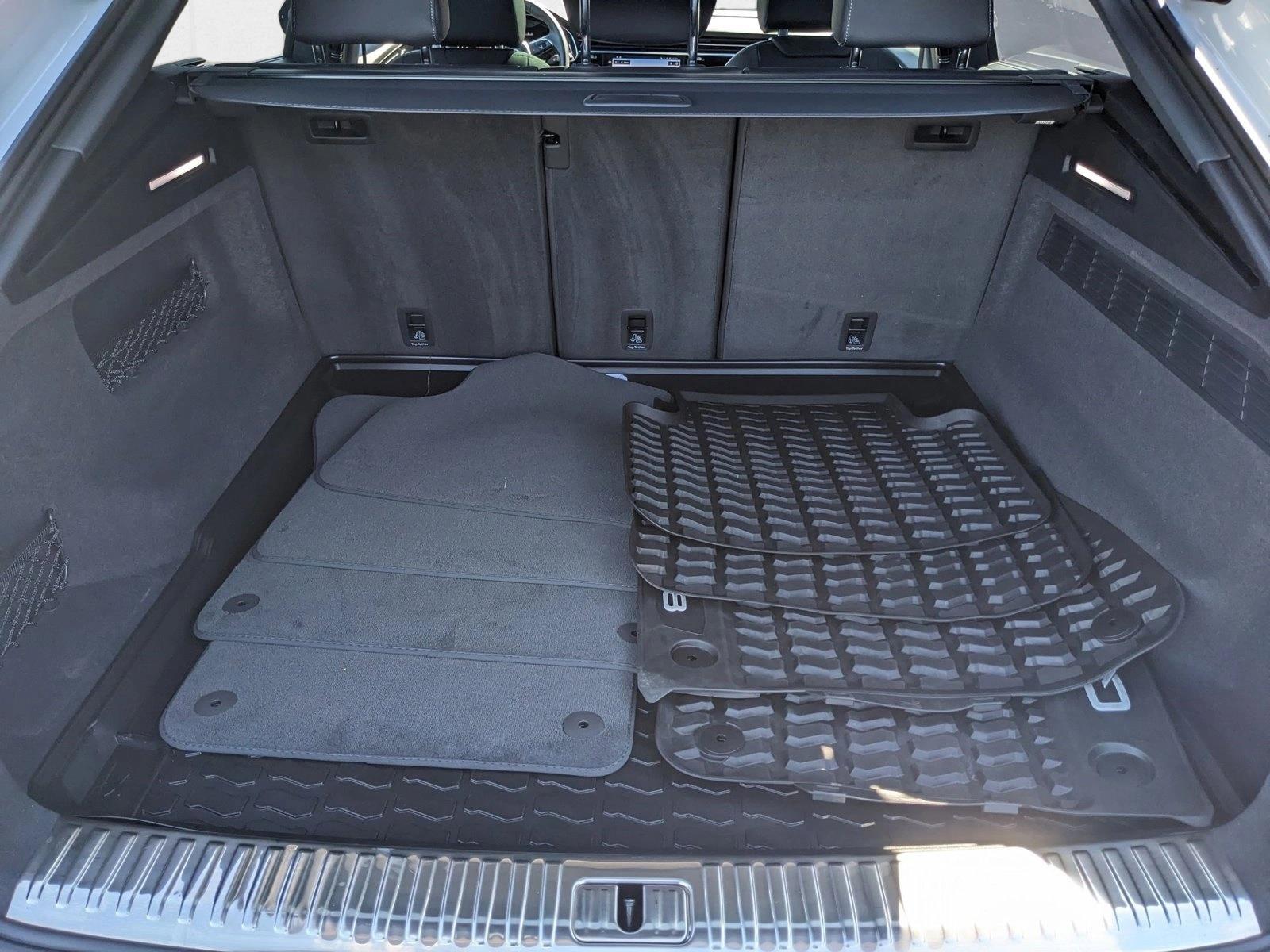 2025 AUDI Q8 - Image 7