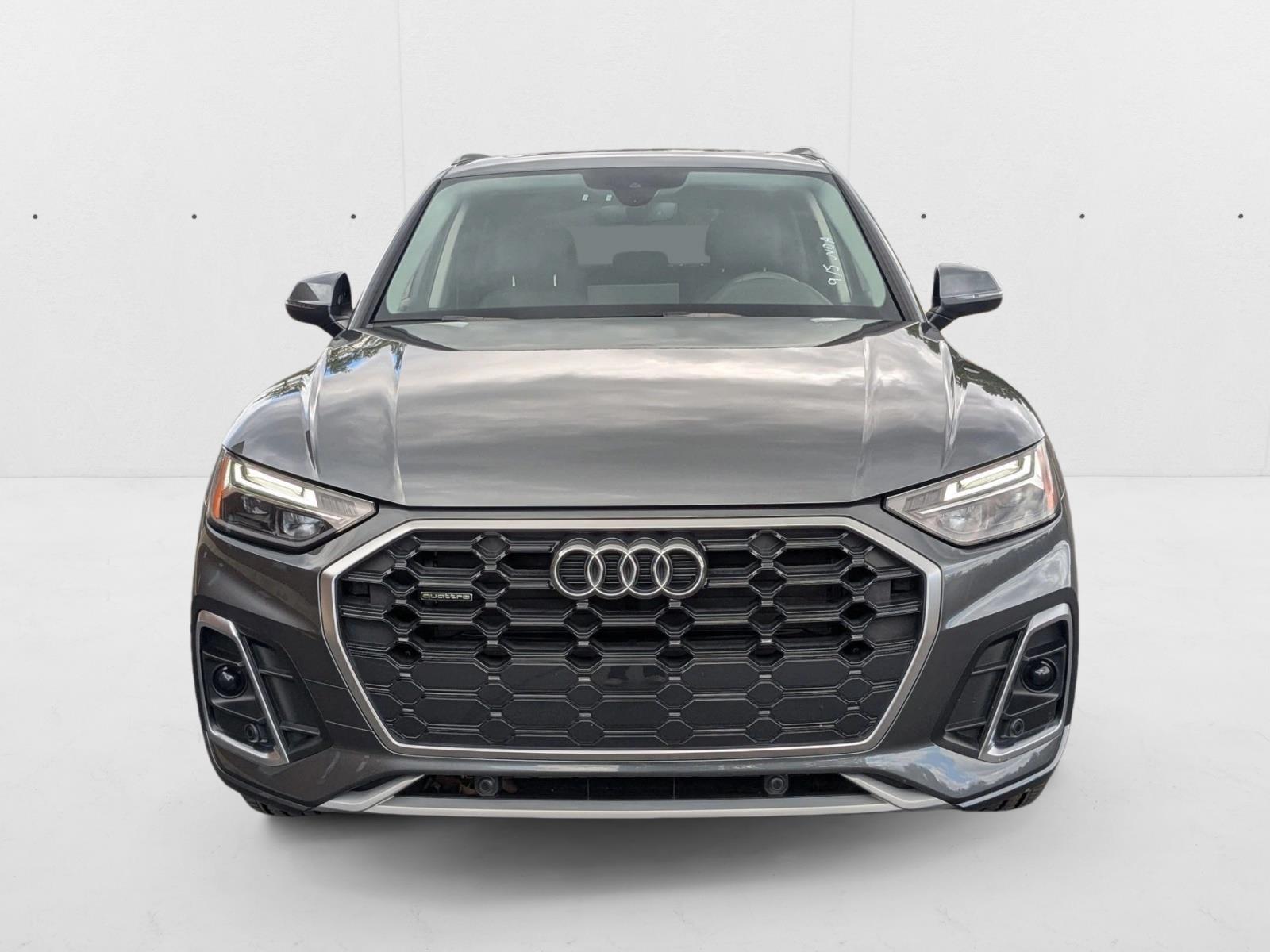 2022 Audi Q5 S line Premium photo 2