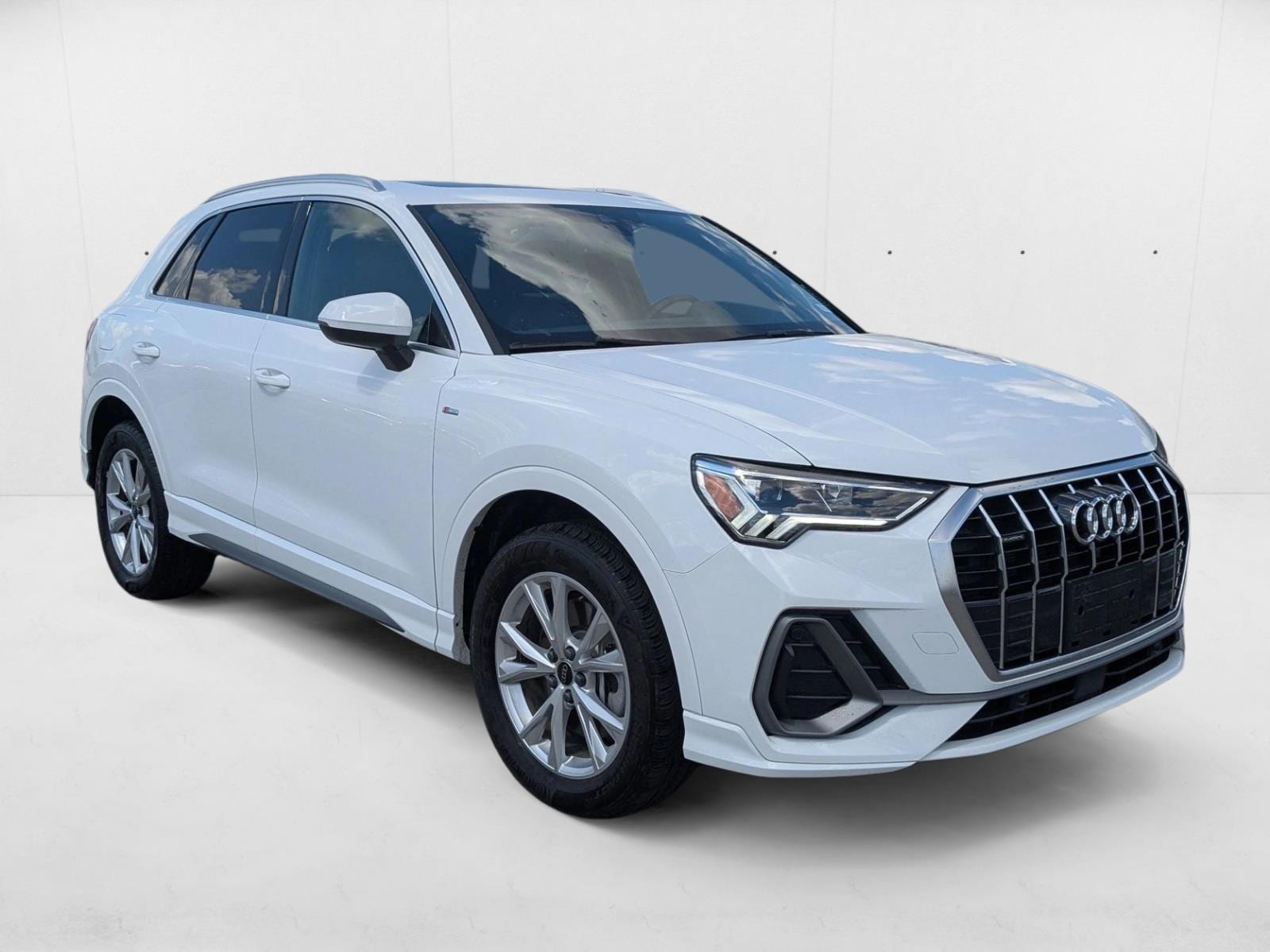 2024 AUDI Q3 - Image 3