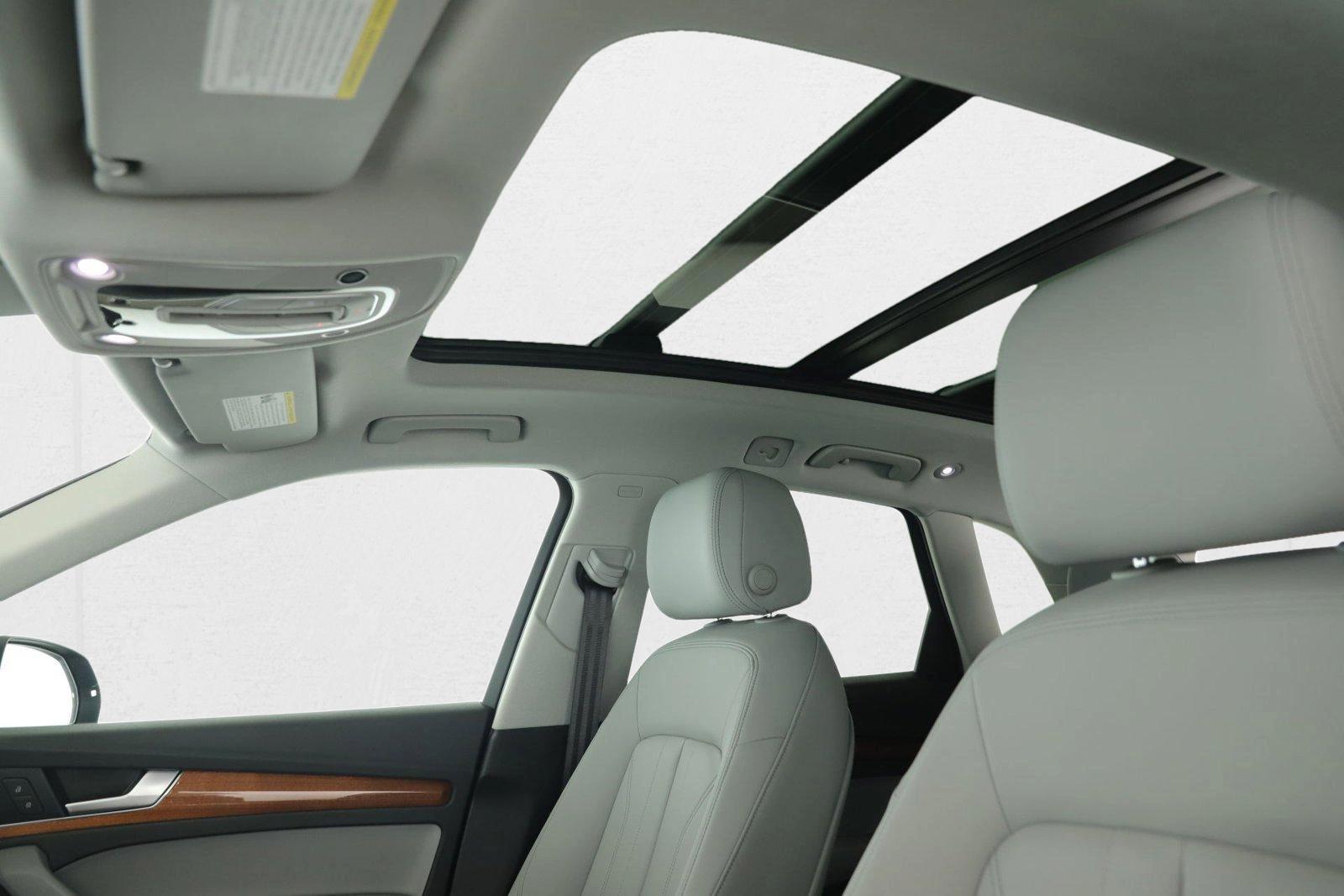 2022 AUDI Q5 - Image 16