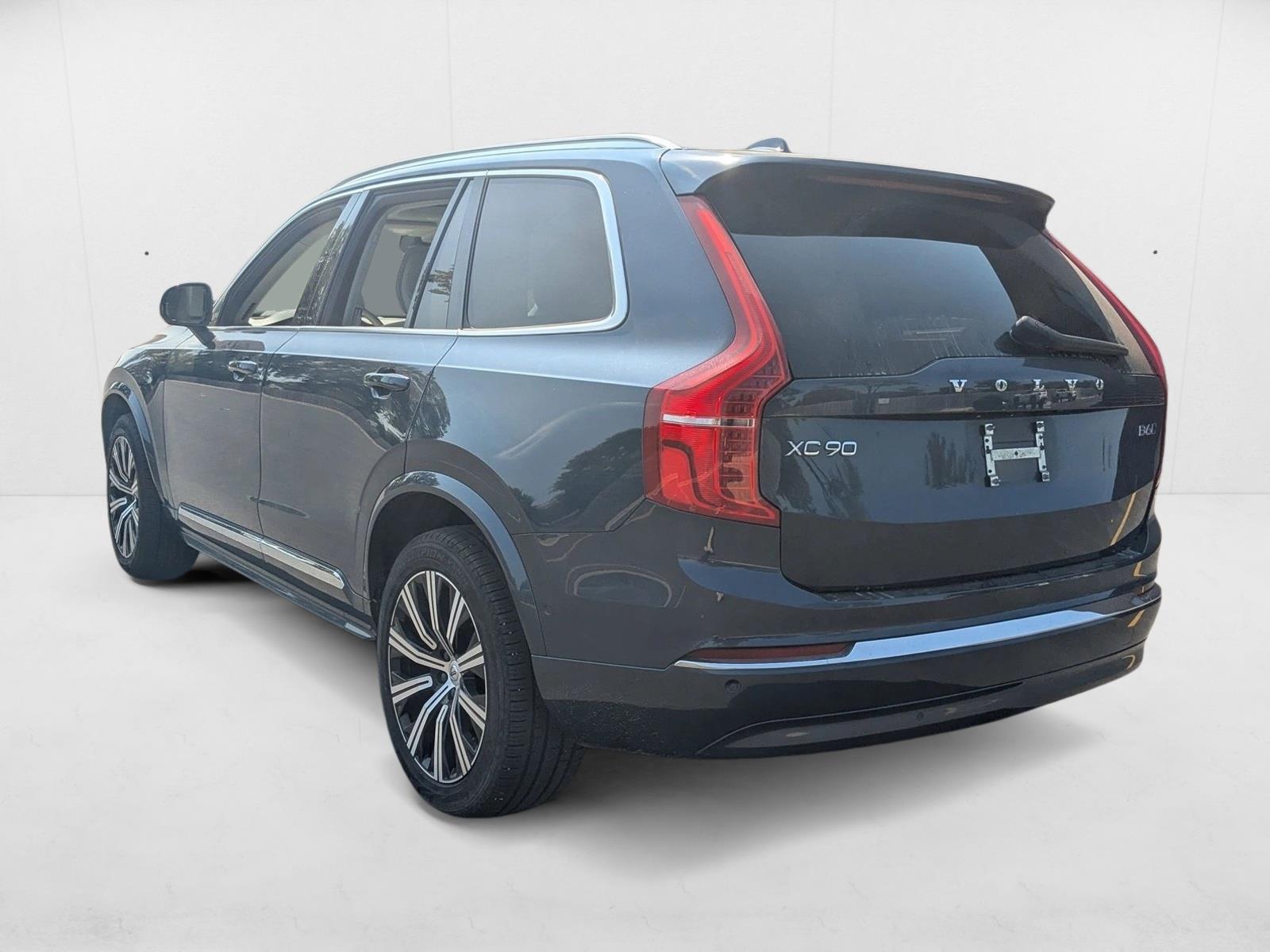 2023 VOLVO XC90 - Image 7