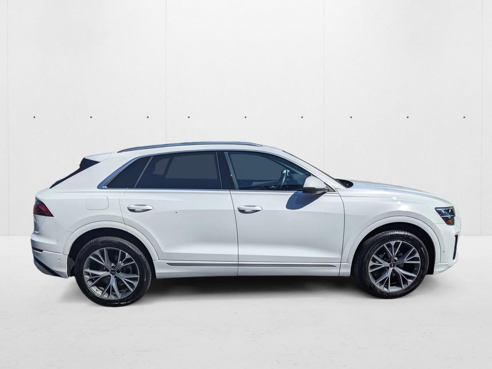 2025 AUDI Q8 - Image 4