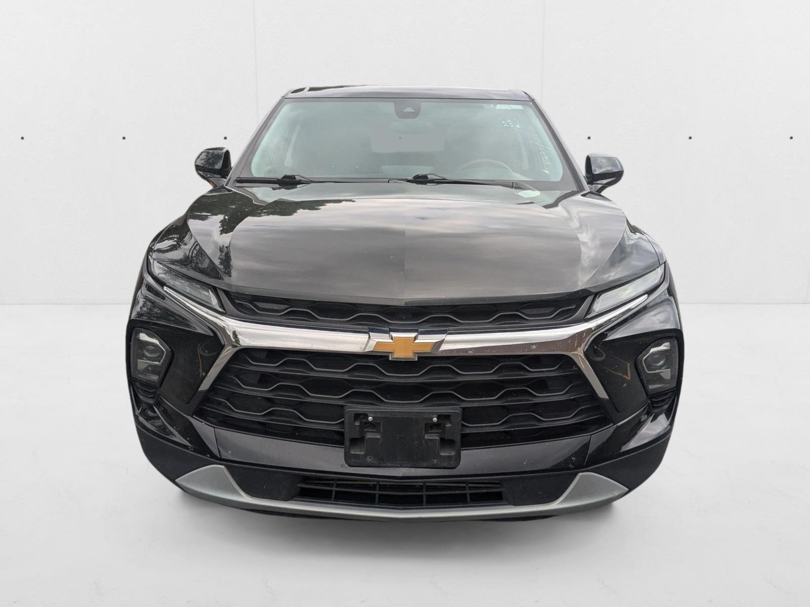 2023 Chevrolet Blazer 2LT photo 2