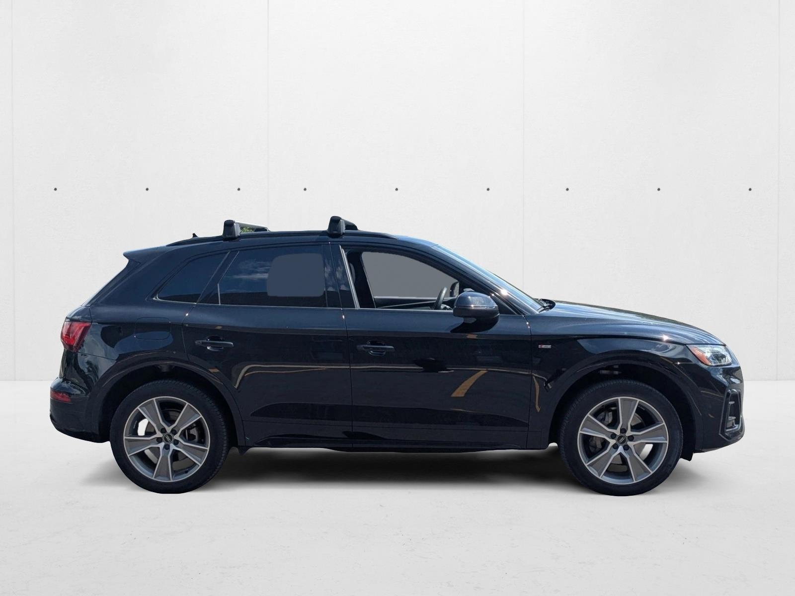 2025 AUDI Q5 - Image 4
