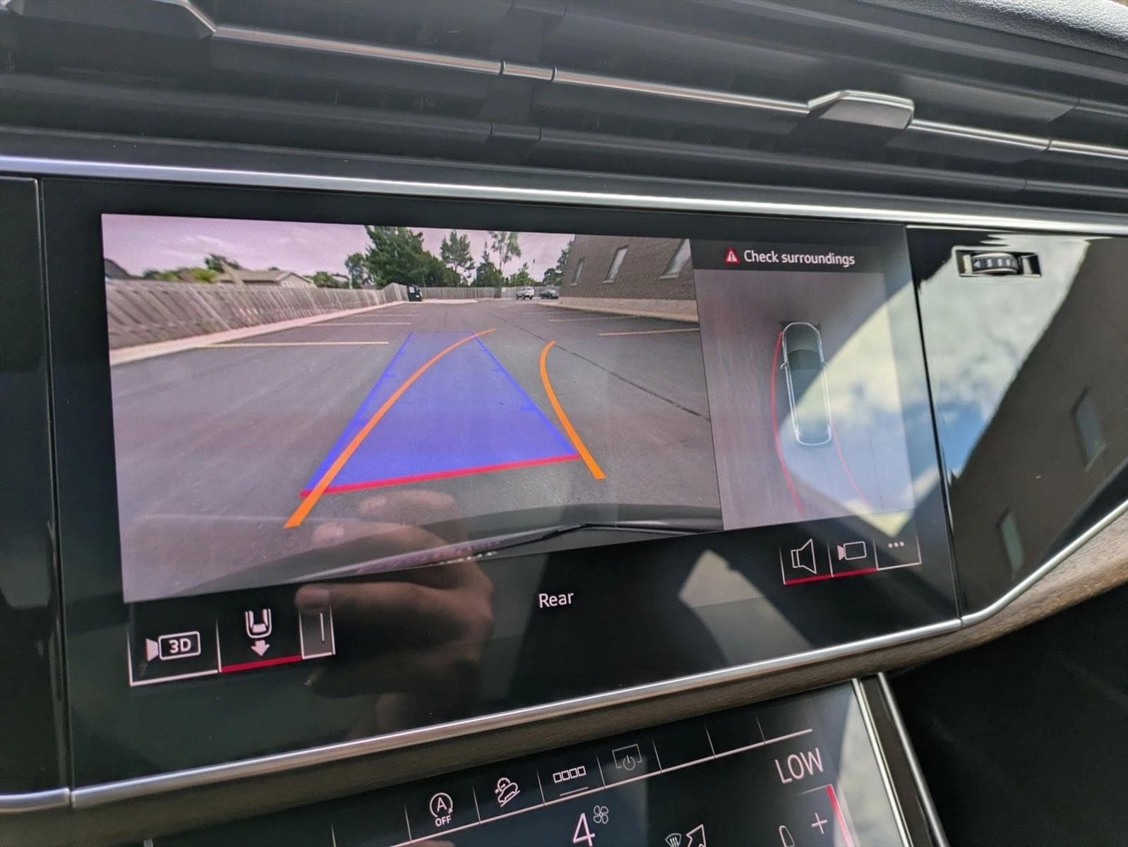 2025 AUDI Q7 - Image 15