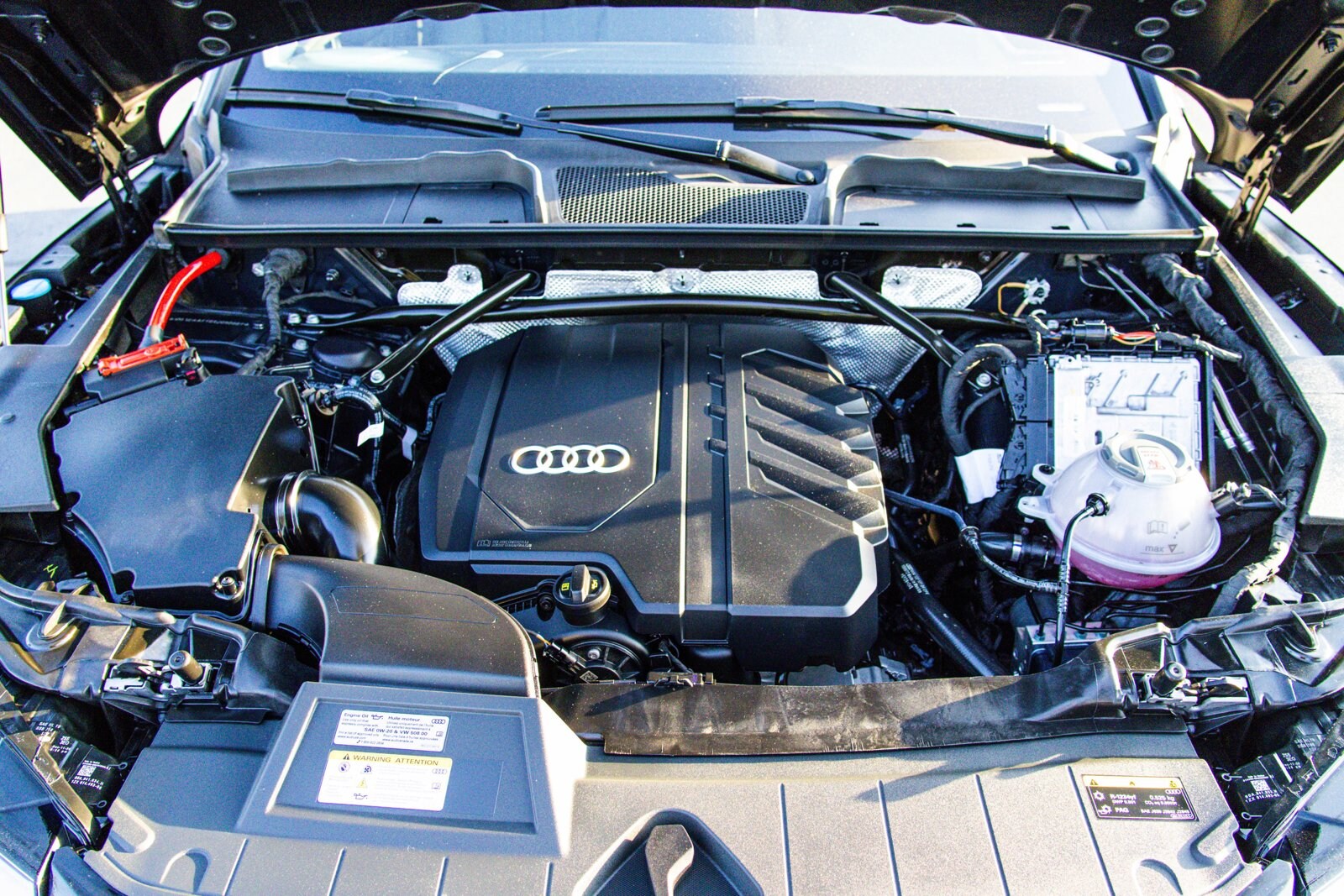 2025 AUDI Q5 - Image 27