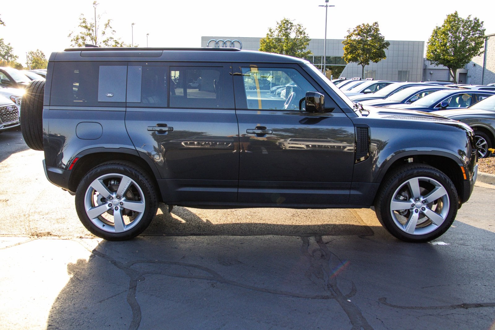 2024 LAND ROVER DEFENDER - Image 4