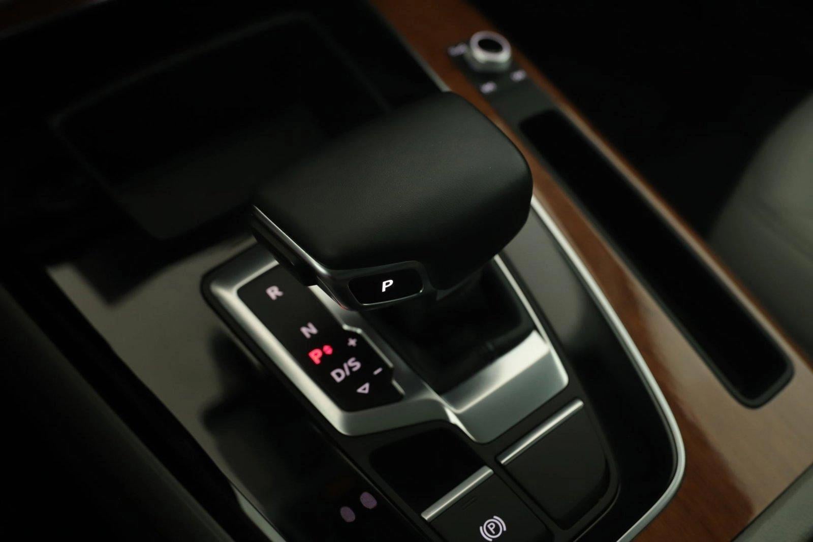 2022 AUDI Q5 - Image 12