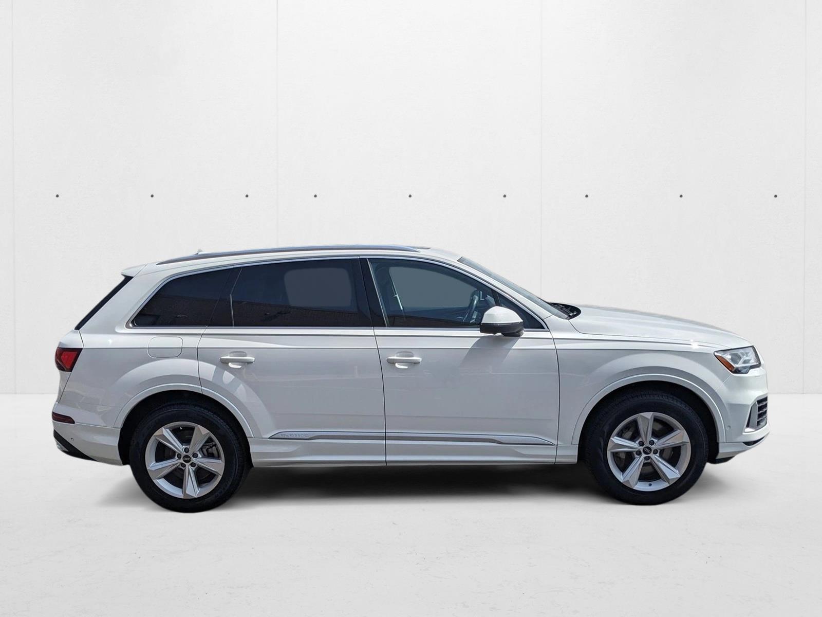 2022 Audi Q7 Premium photo 4