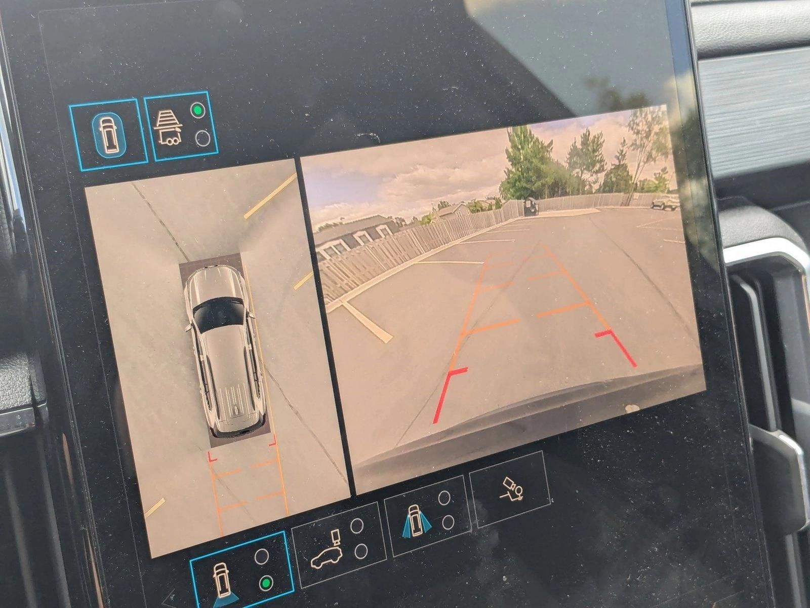 2025 GMC ACADIA - Image 11