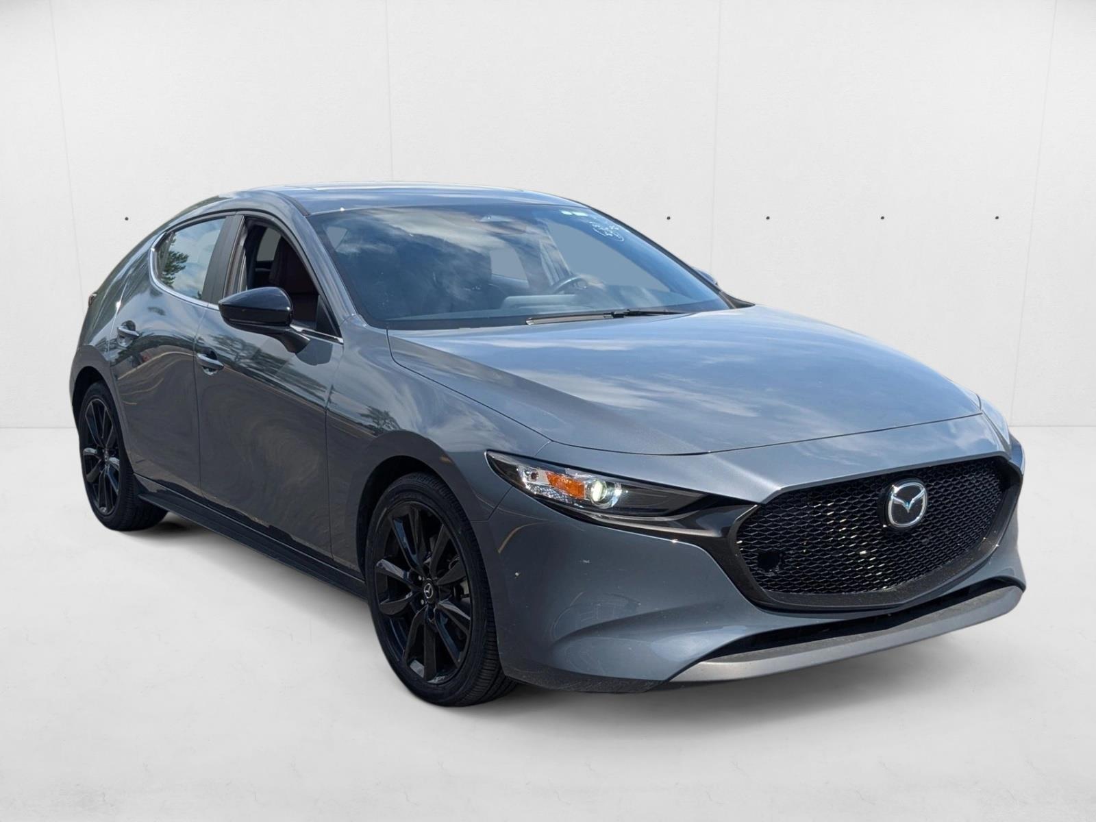 2024 Mazda Mazda3 Hatchback 2.5 s Carbon photo 3