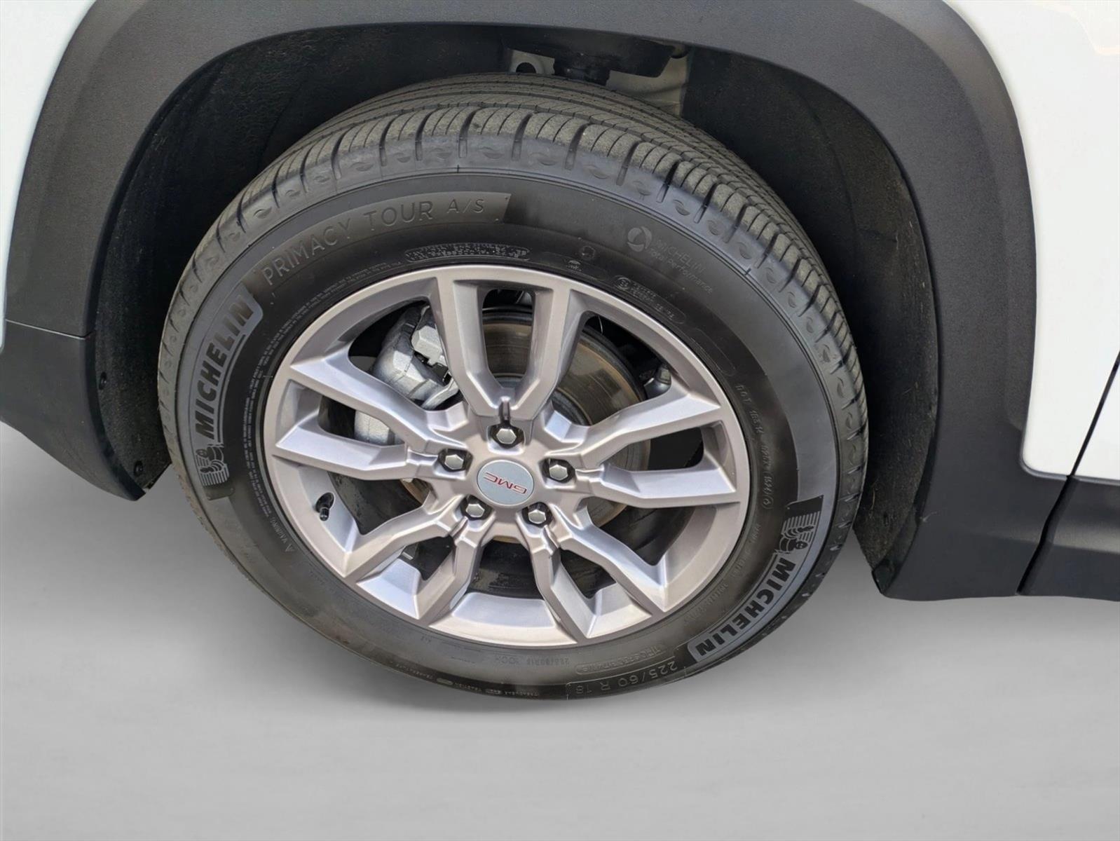 2024 GMC TERRAIN - Image 22