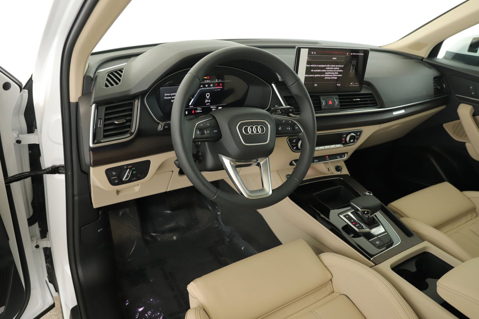 2025 AUDI Q5 - Image 9