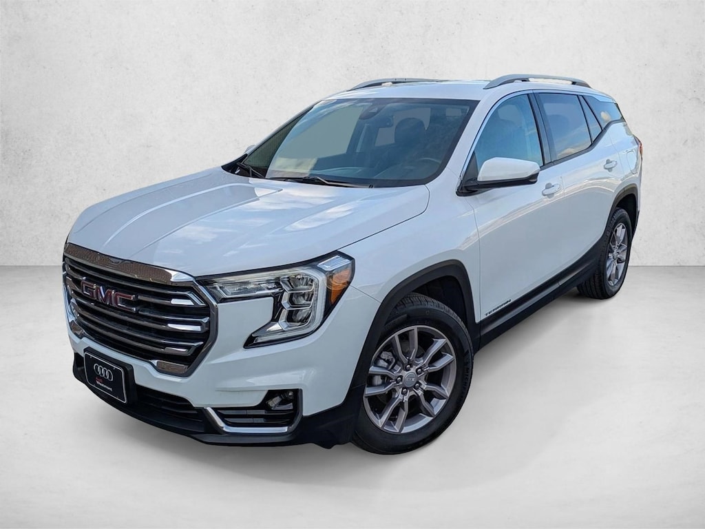 Used 2024 GMC Terrain SLT SUV