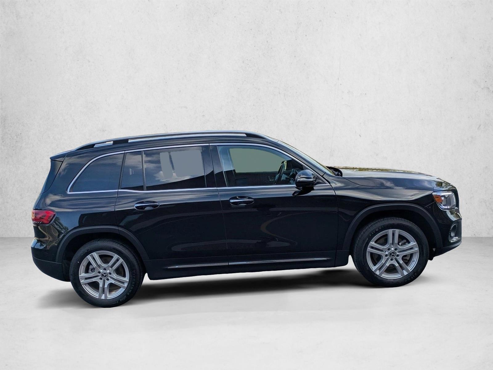 2023 Mercedes Benz GLB 250 4MATIC photo 4
