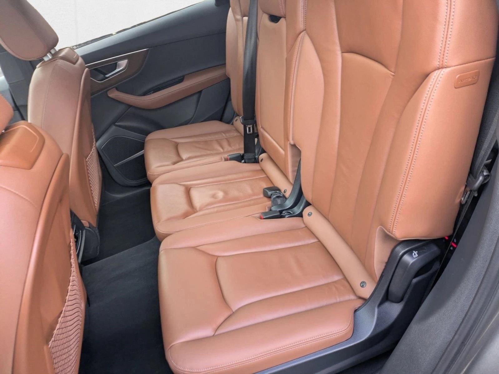 2025 AUDI Q7 - Image 21