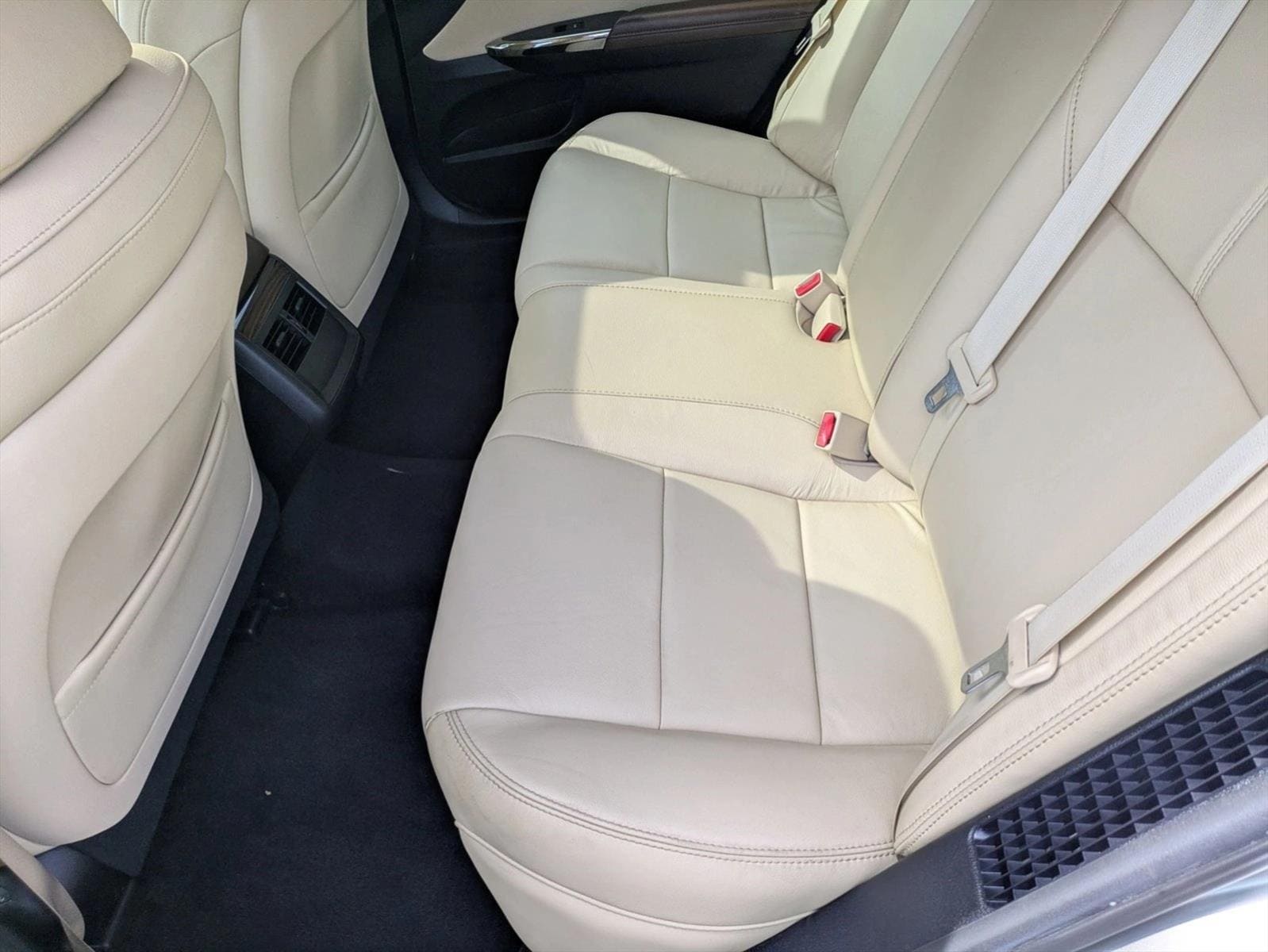 2014 TOYOTA AVALON - Image 19