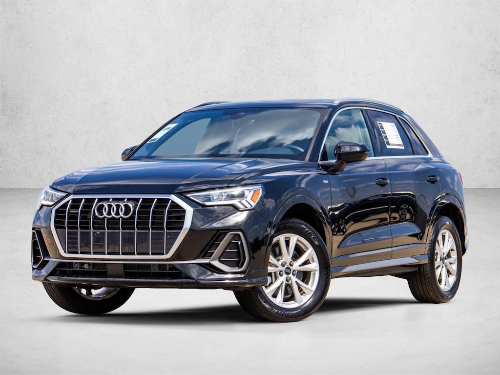 Used 2025 Audi Q3 S line Premium SUV
