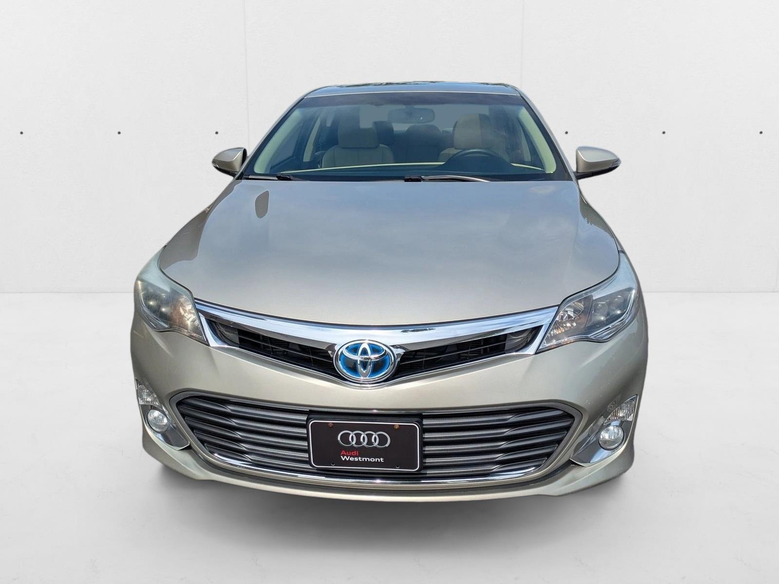 2014 Toyota Avalon Hybrid XLE Touring photo 2