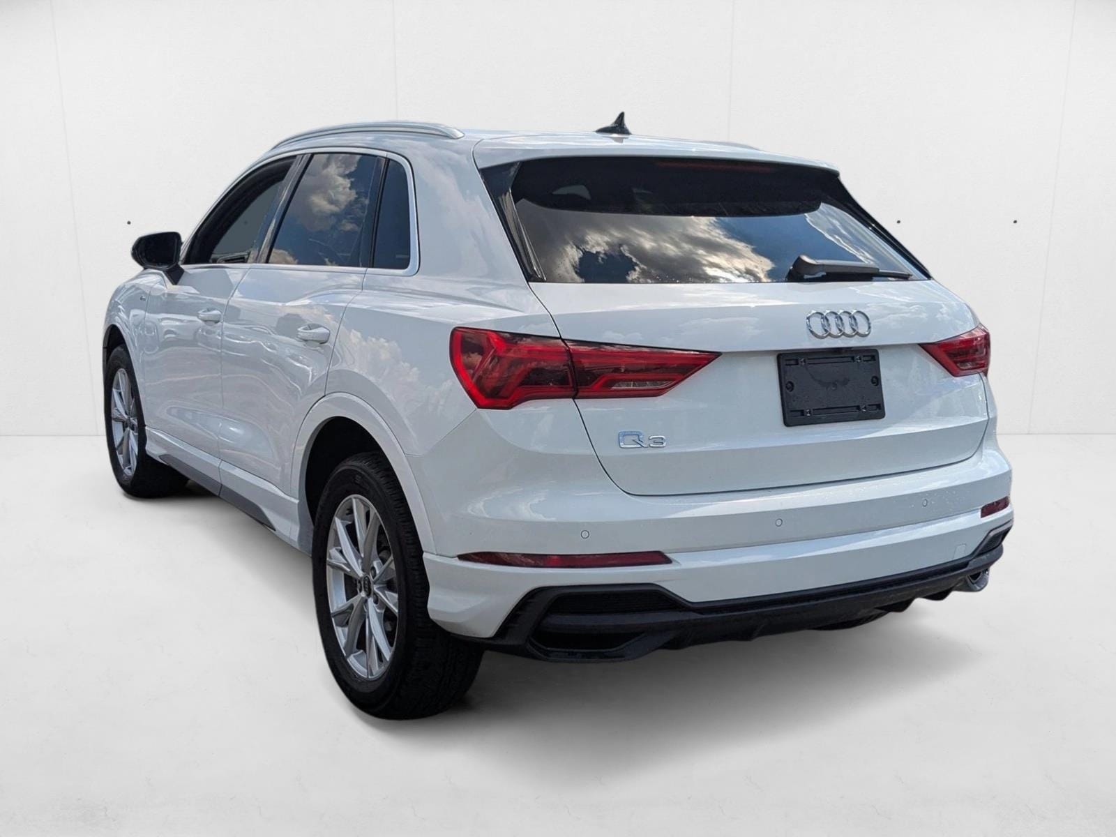 2024 AUDI Q3 - Image 7