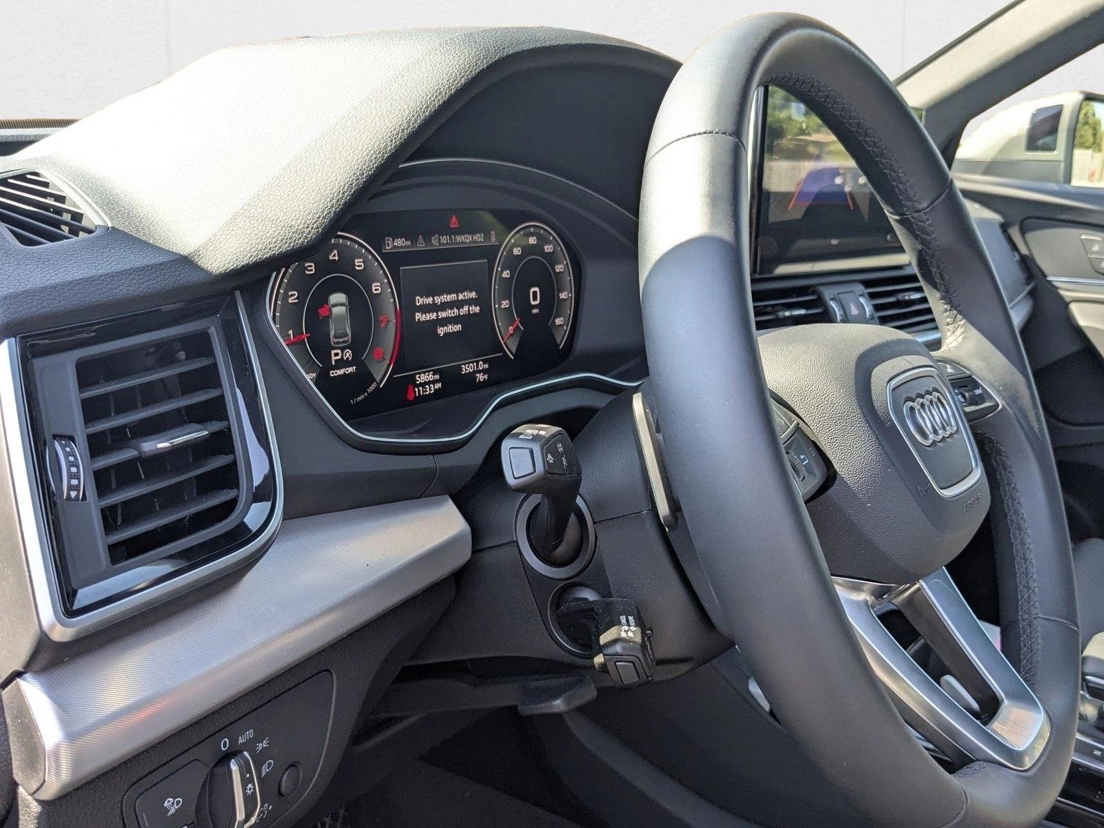 2025 AUDI Q5 - Image 9