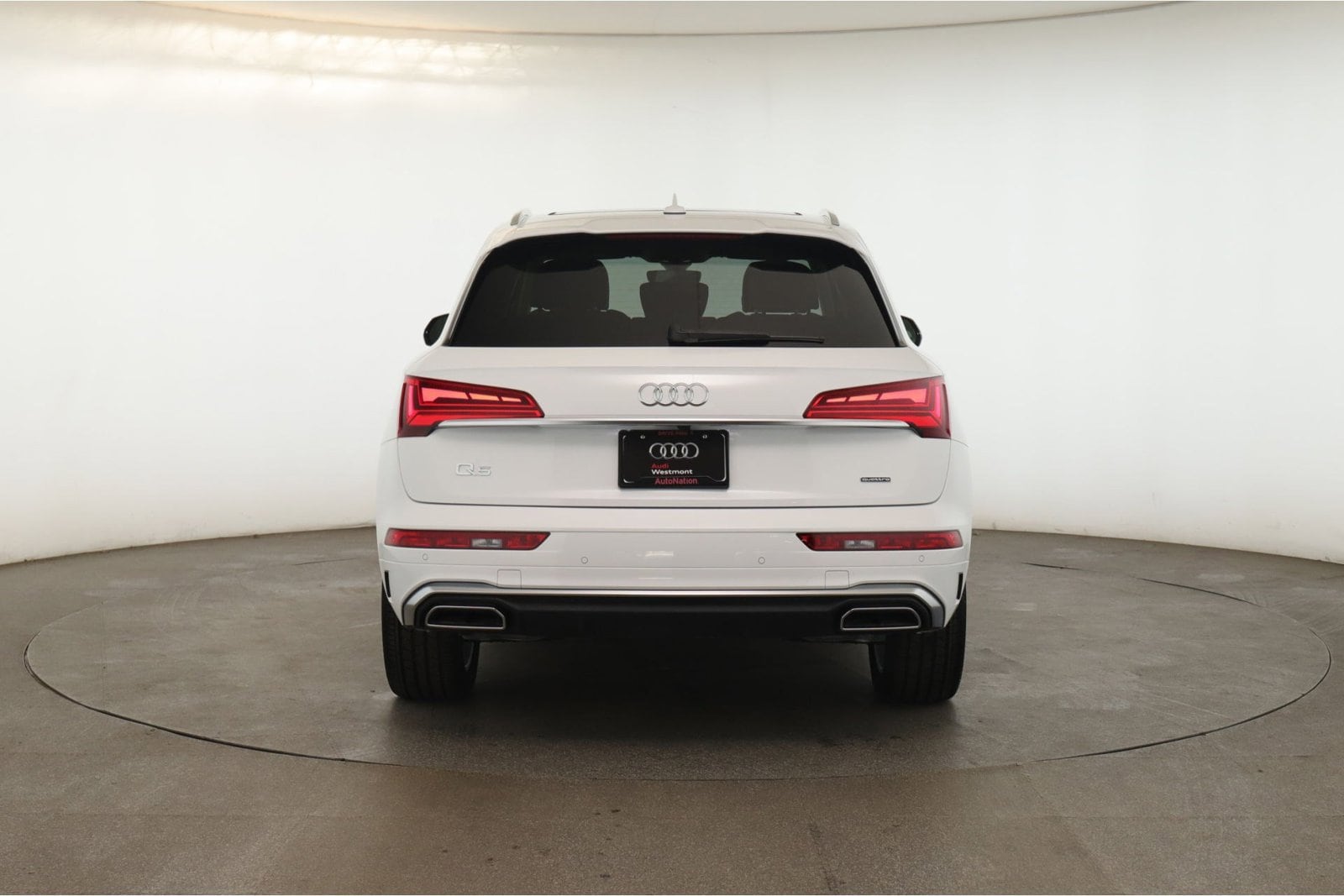 2025 AUDI Q5 - Image 6