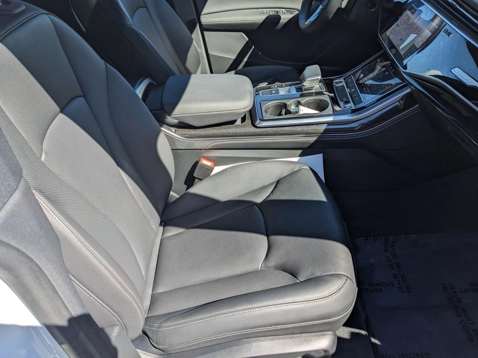 2025 AUDI Q8 - Image 21