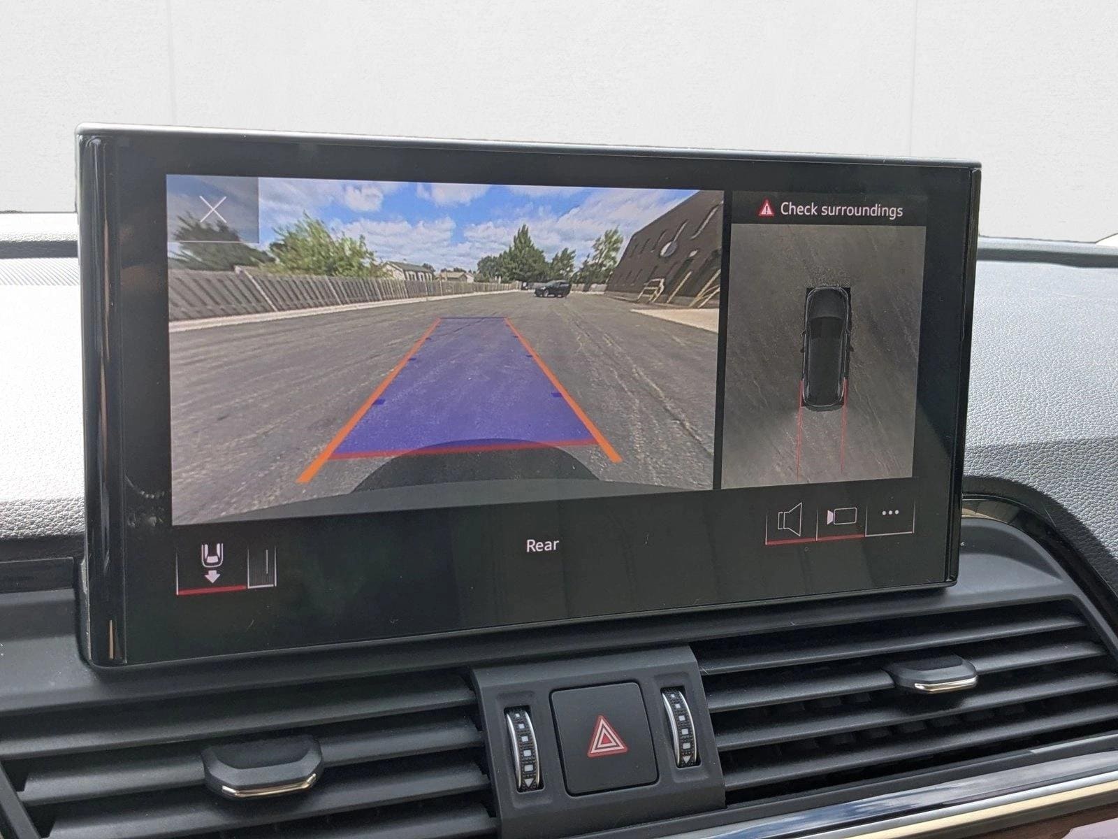 2023 AUDI Q5 - Image 11