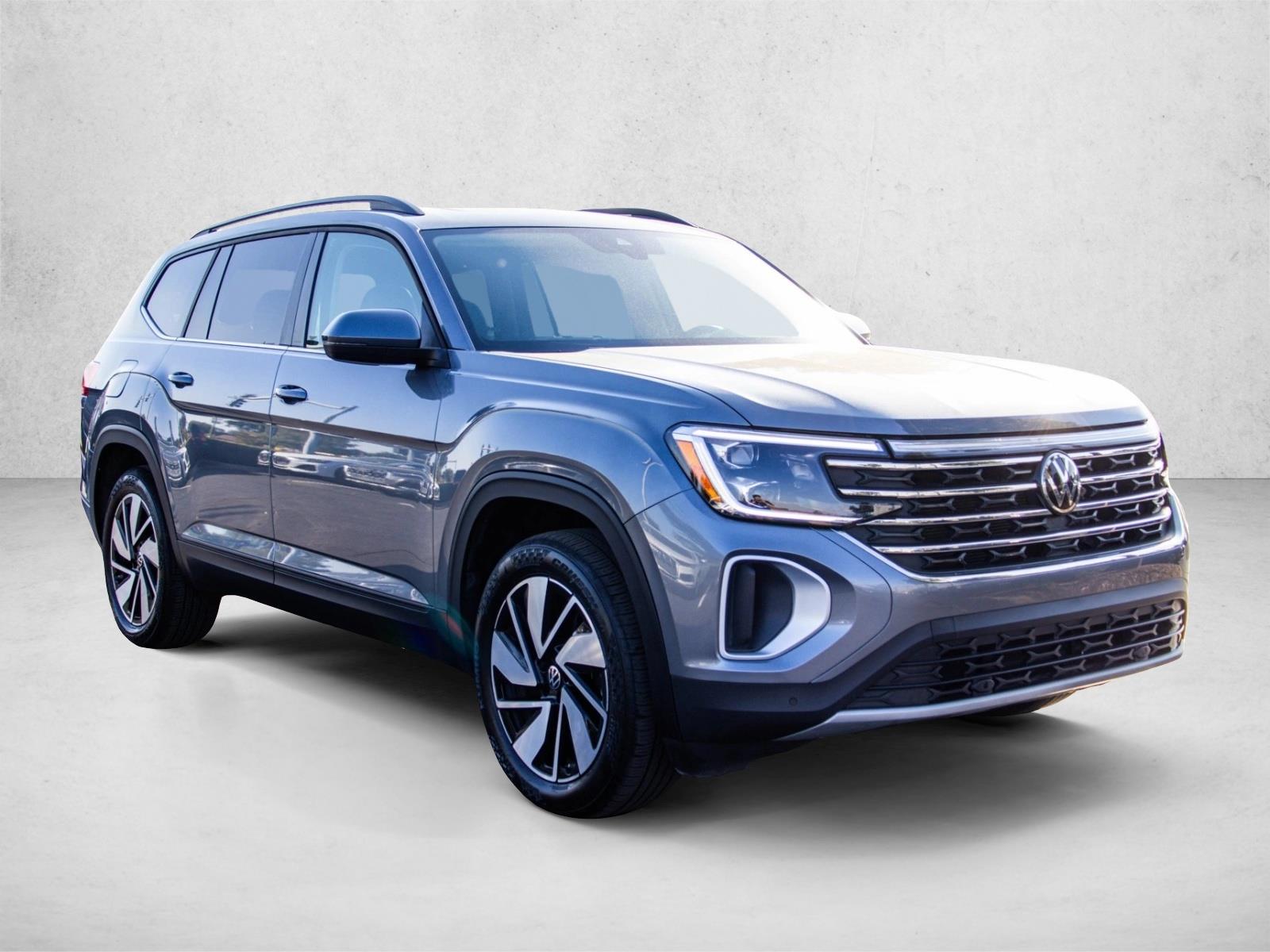 2024 Volkswagen Atlas SE Technology photo 3