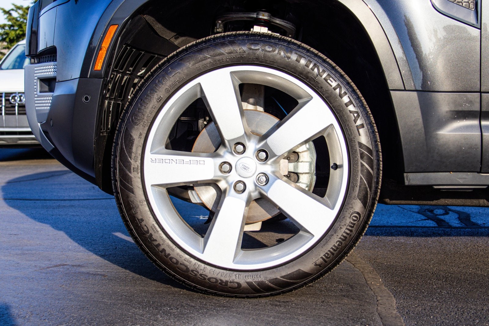 2024 LAND ROVER DEFENDER - Image 9