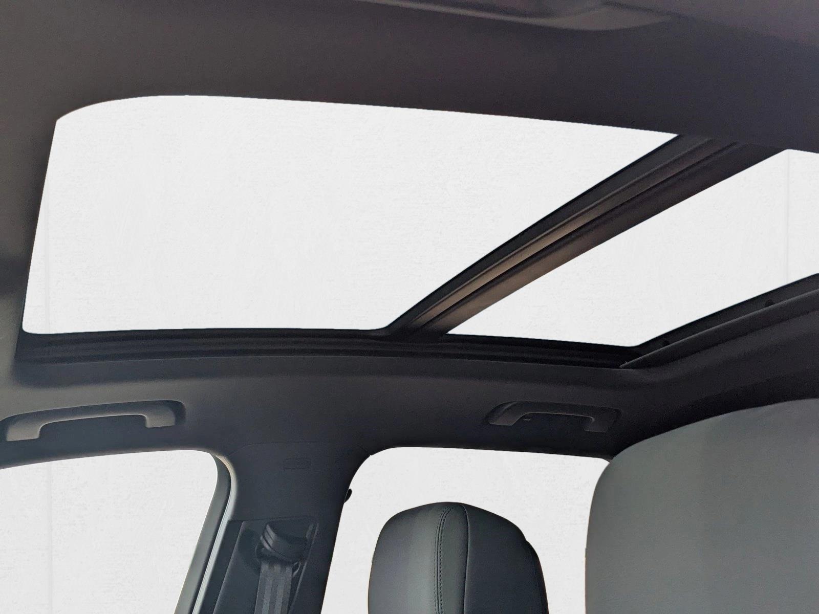 2022 AUDI Q3 - Image 12