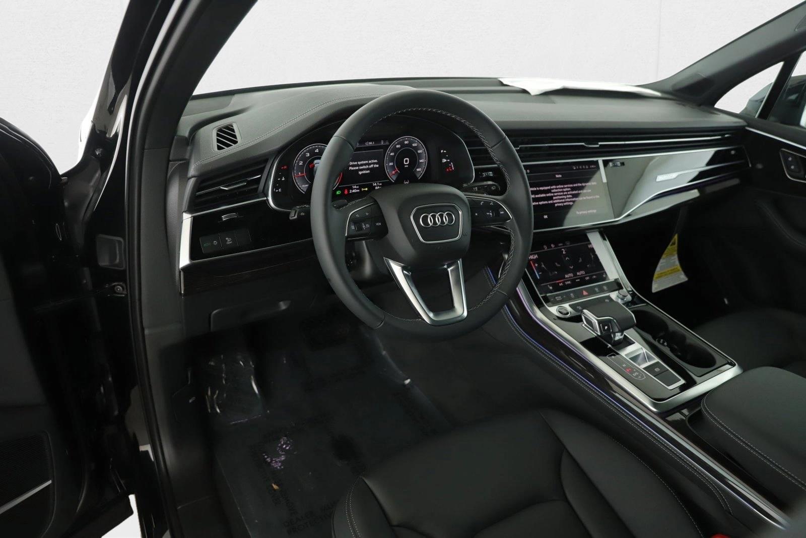 2025 AUDI Q7 - Image 9