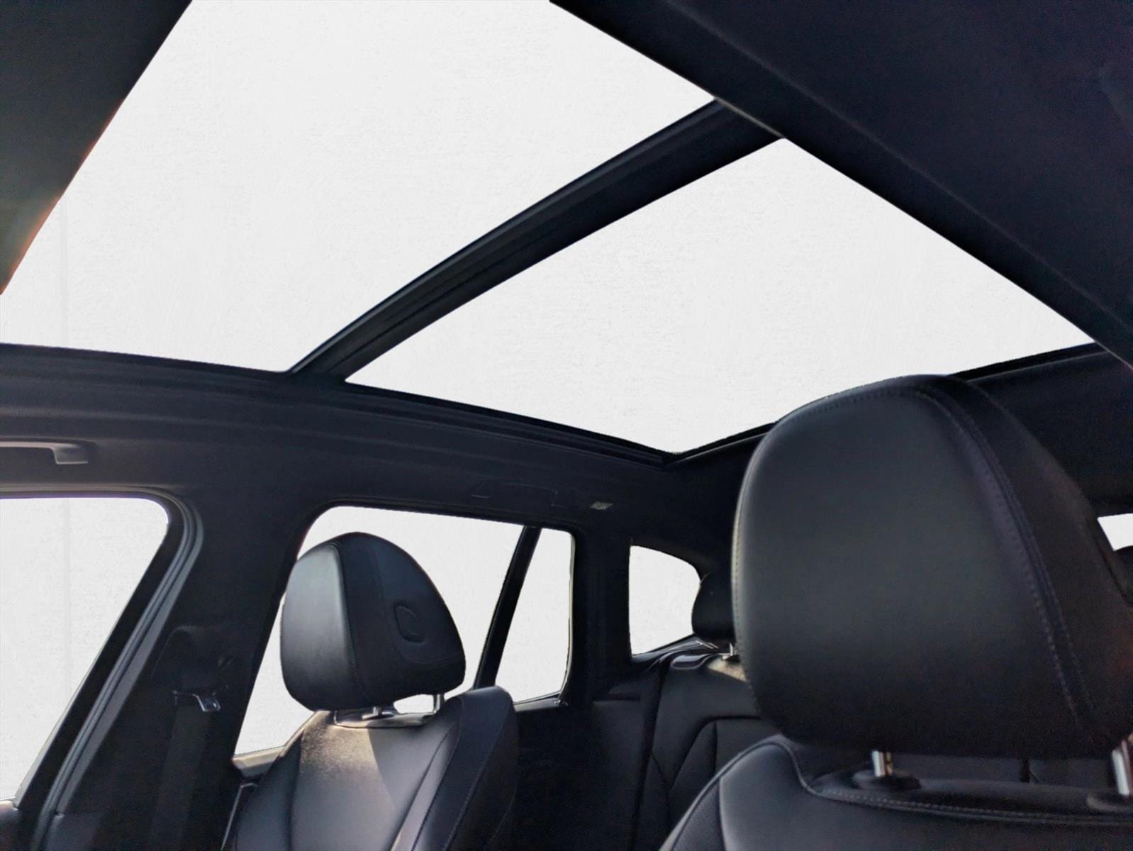 2023 BMW X3 - Image 16