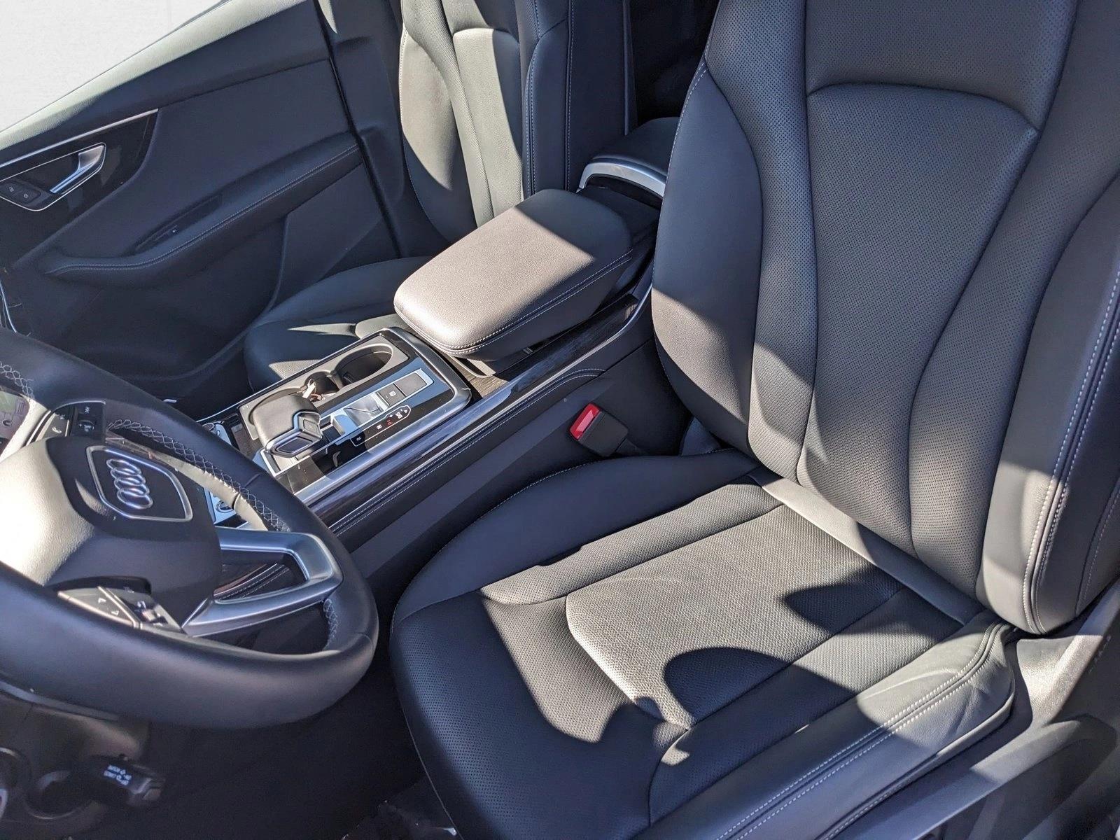 2025 AUDI Q8 - Image 17