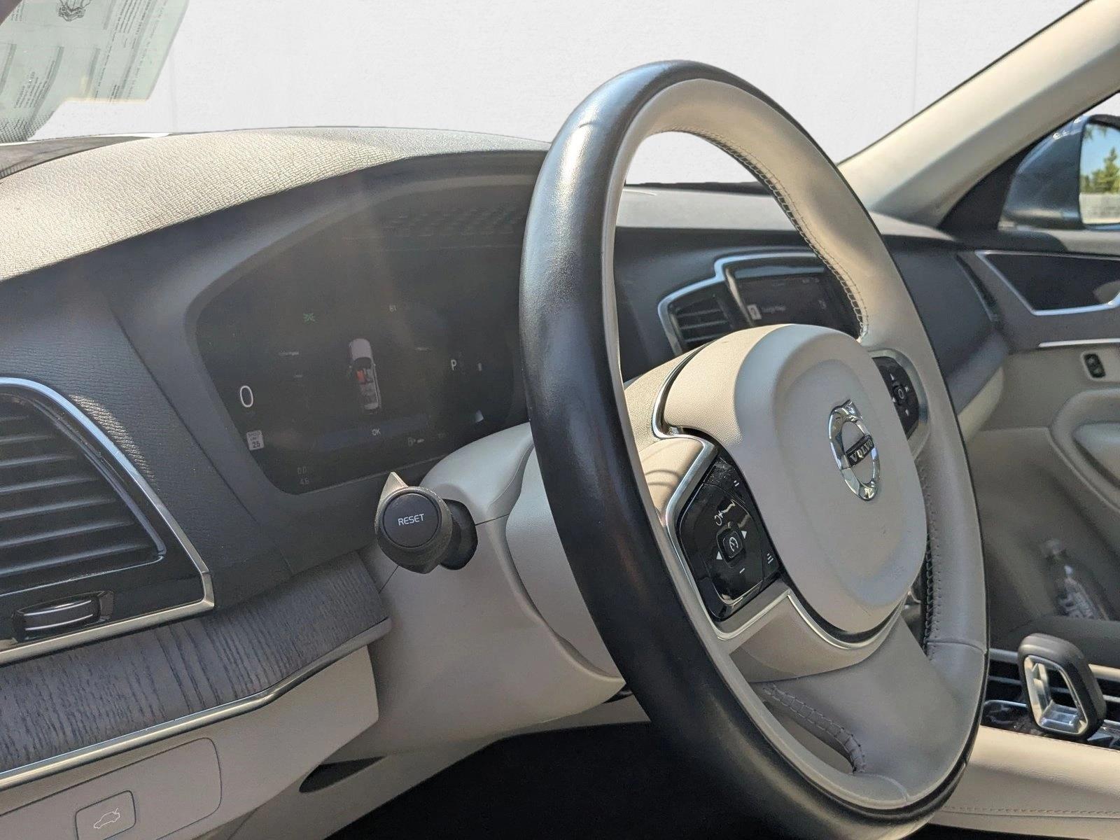 2023 VOLVO XC90 - Image 9