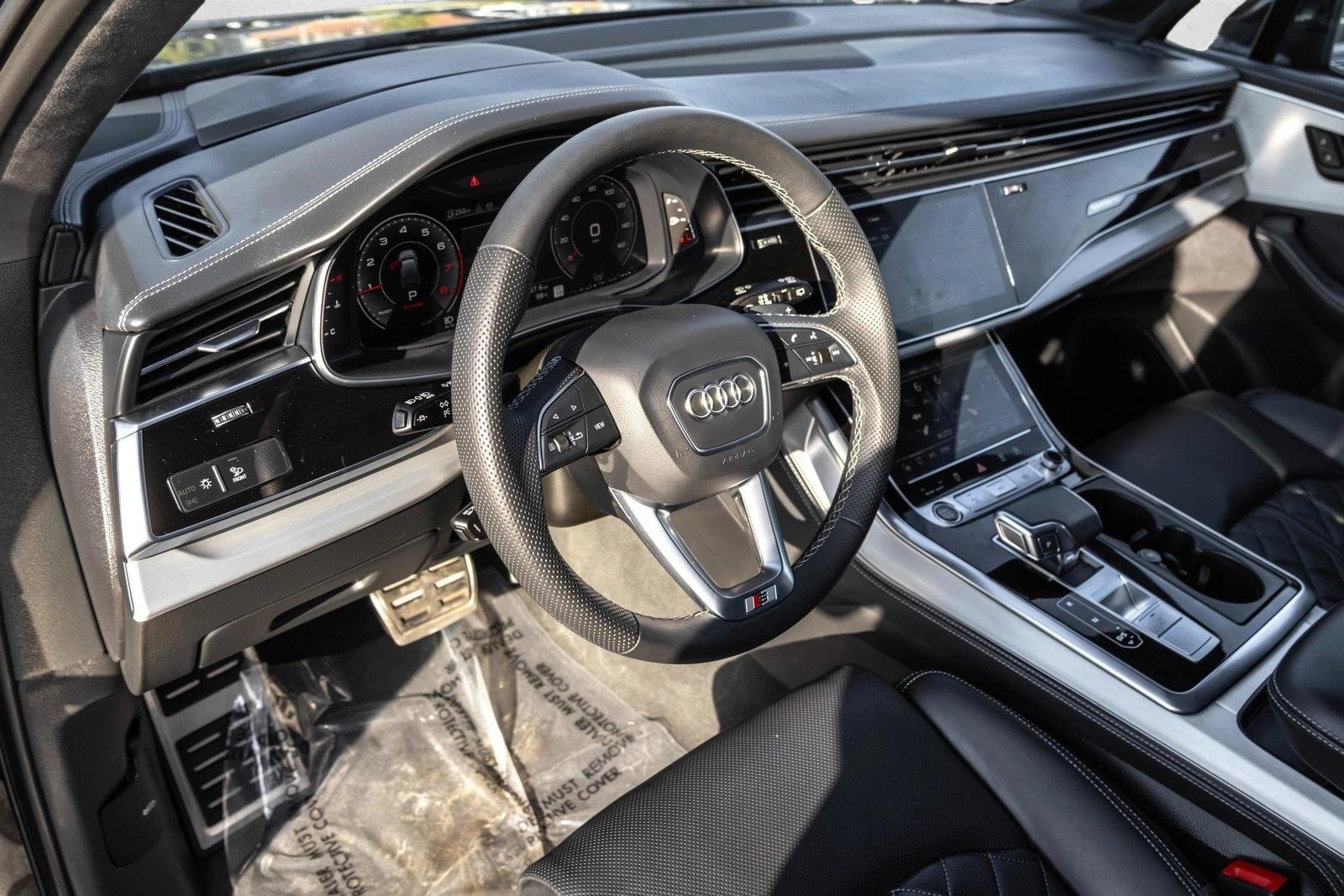 2024 AUDI Q7 - Image 10