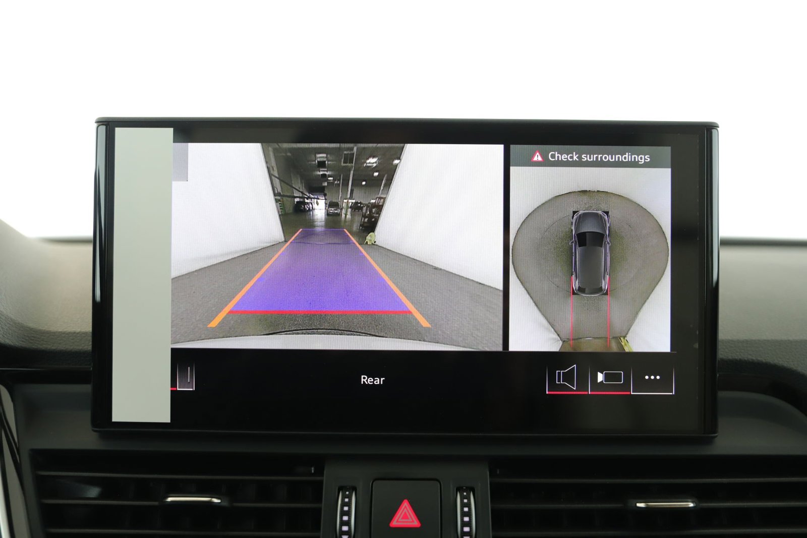 2025 AUDI Q5 - Image 14