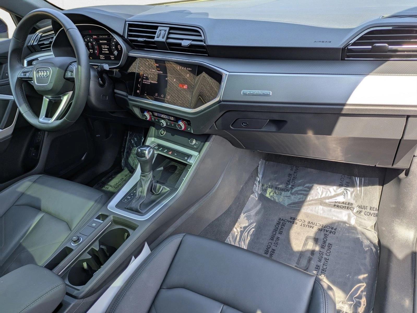 2025 AUDI Q3 - Image 22