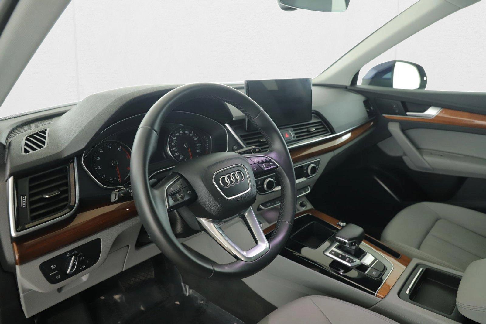 2022 AUDI Q5 - Image 10