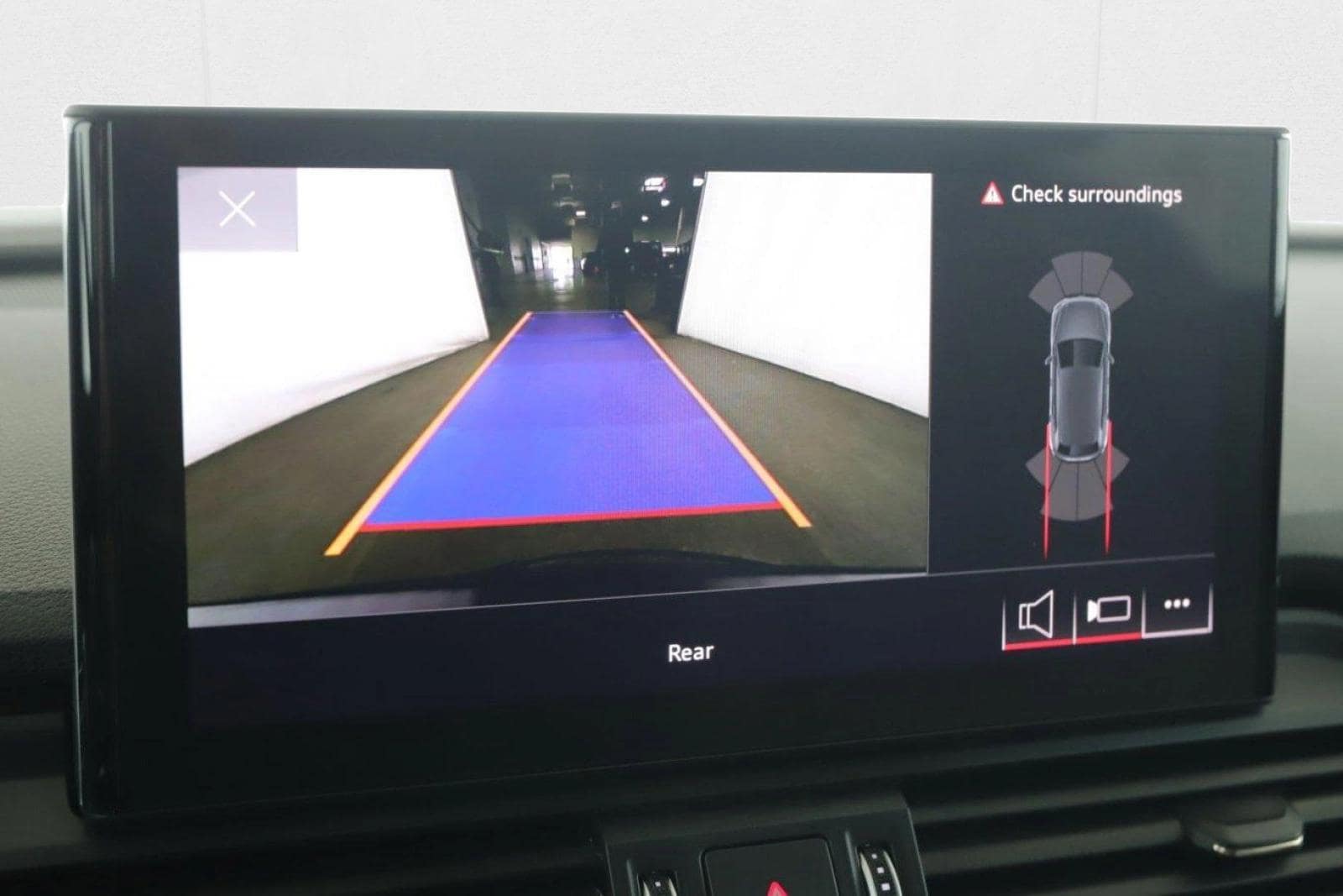 2022 AUDI Q5 - Image 13