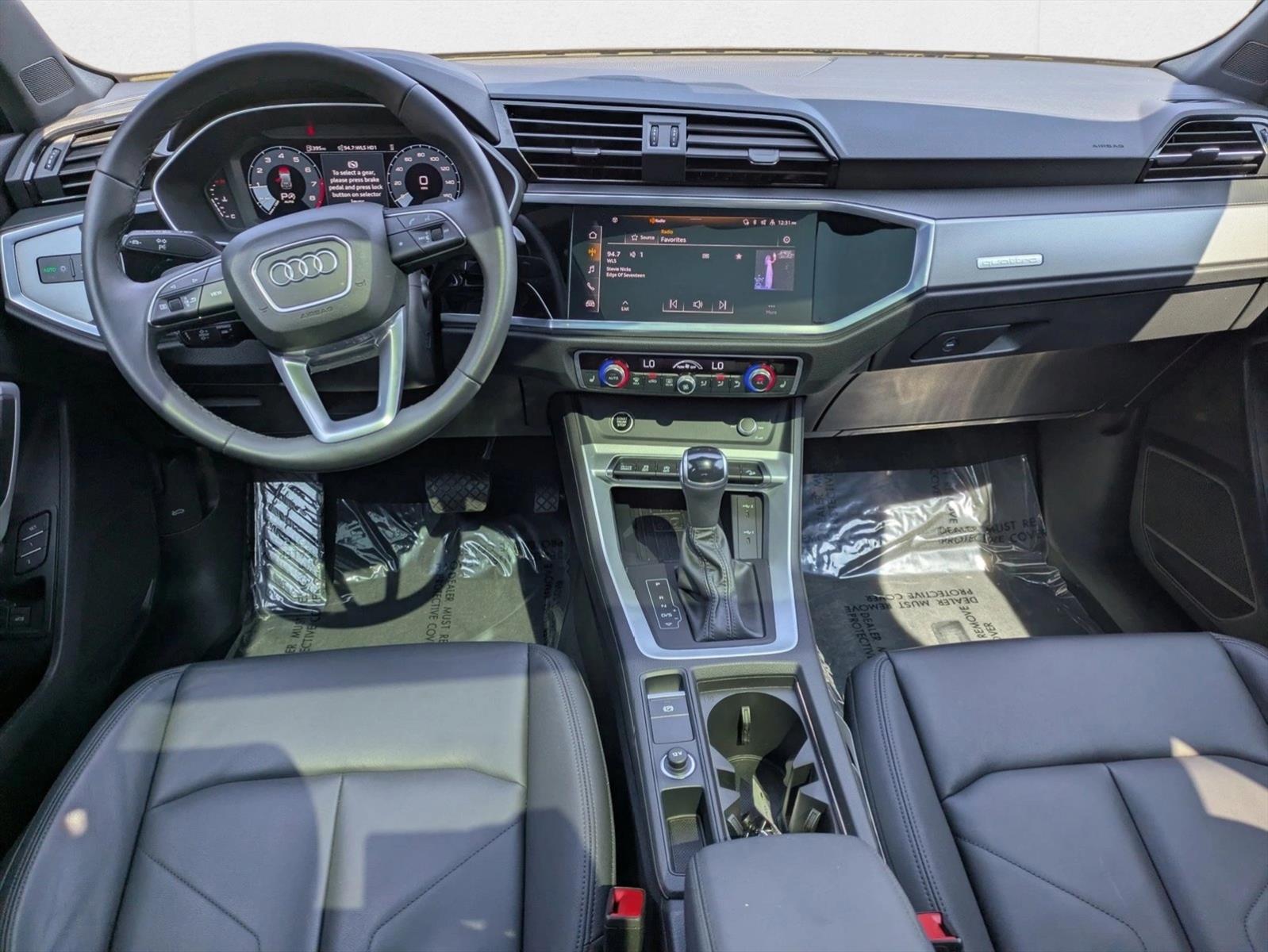 2025 AUDI Q3 - Image 17