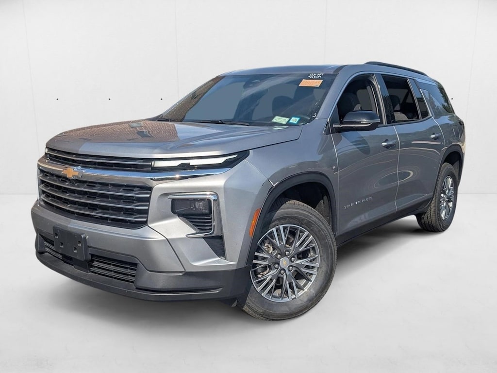 Used 2025 Chevrolet Traverse AWD LT SUV