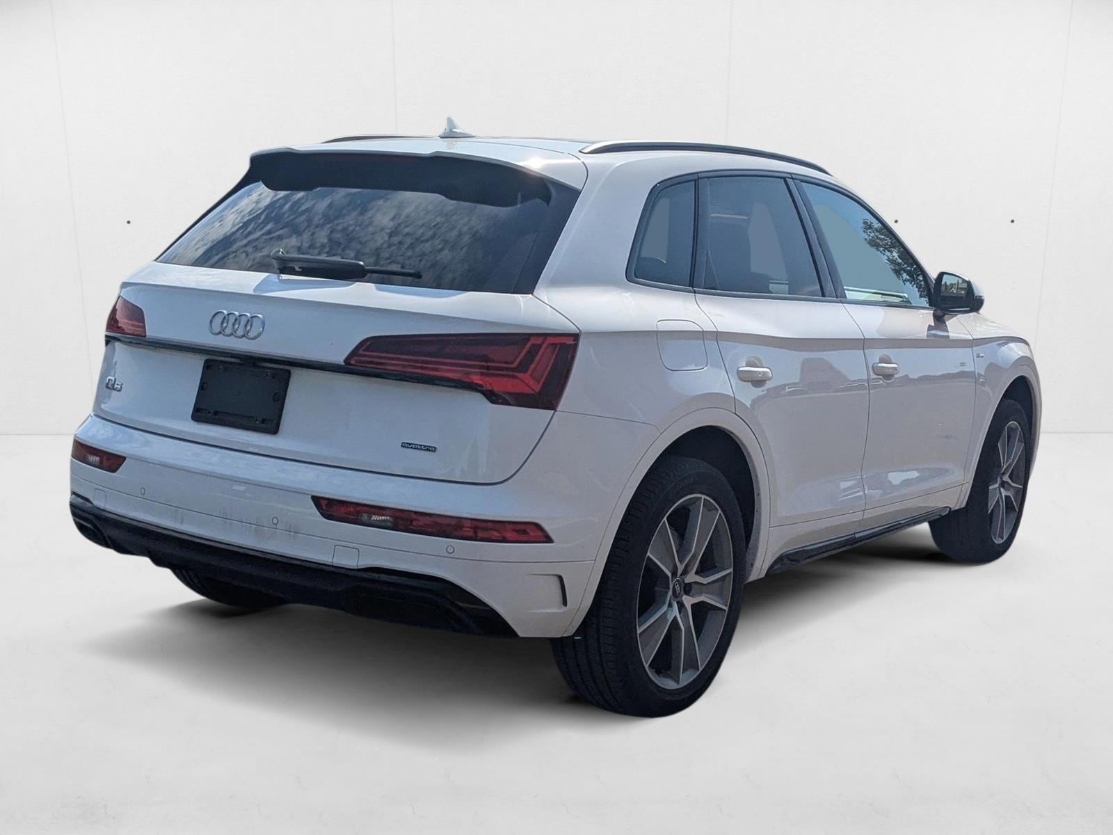 2025 AUDI Q5 - Image 5