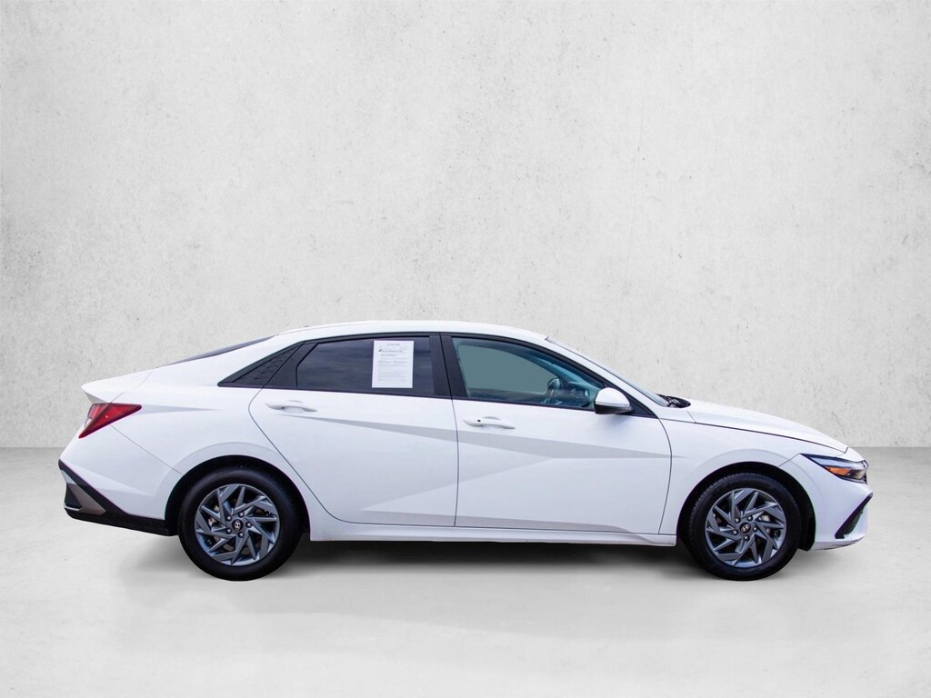 Used 2024 Hyundai Elantra SEL Sedan