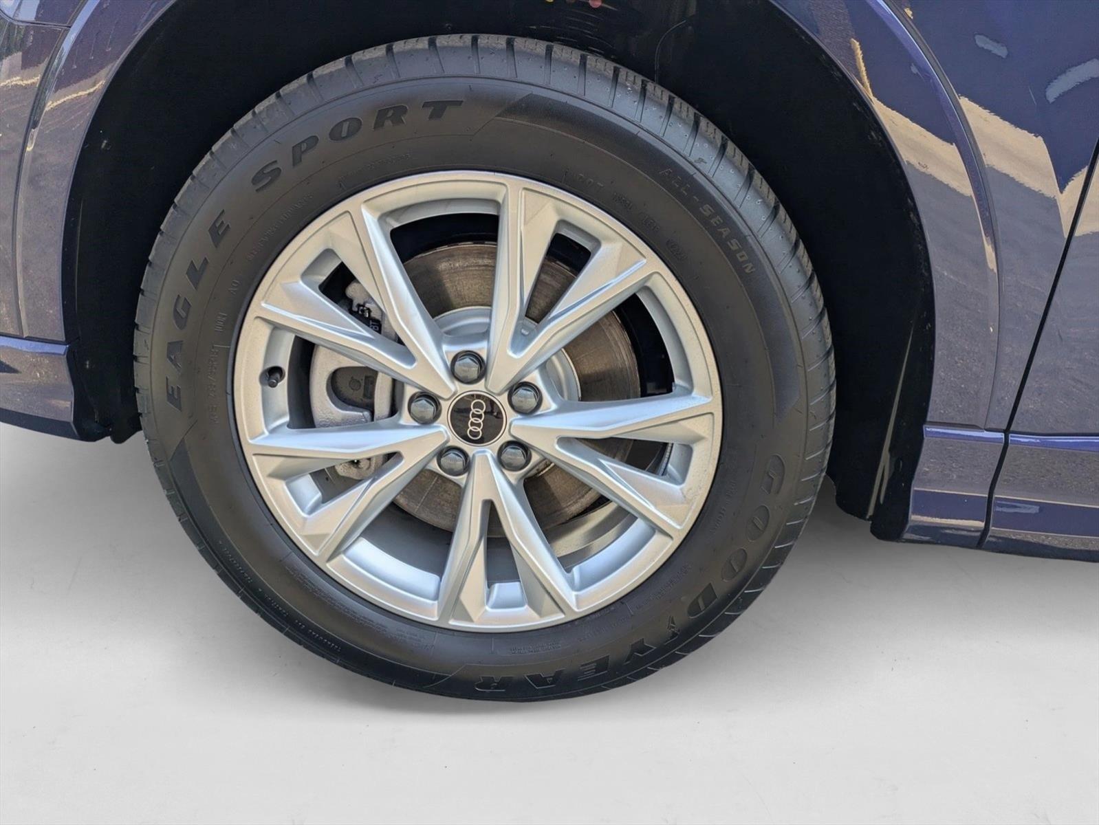 2025 AUDI Q3 - Image 24