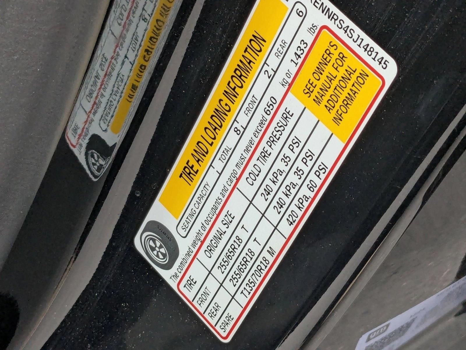 2025 GMC ACADIA - Image 14