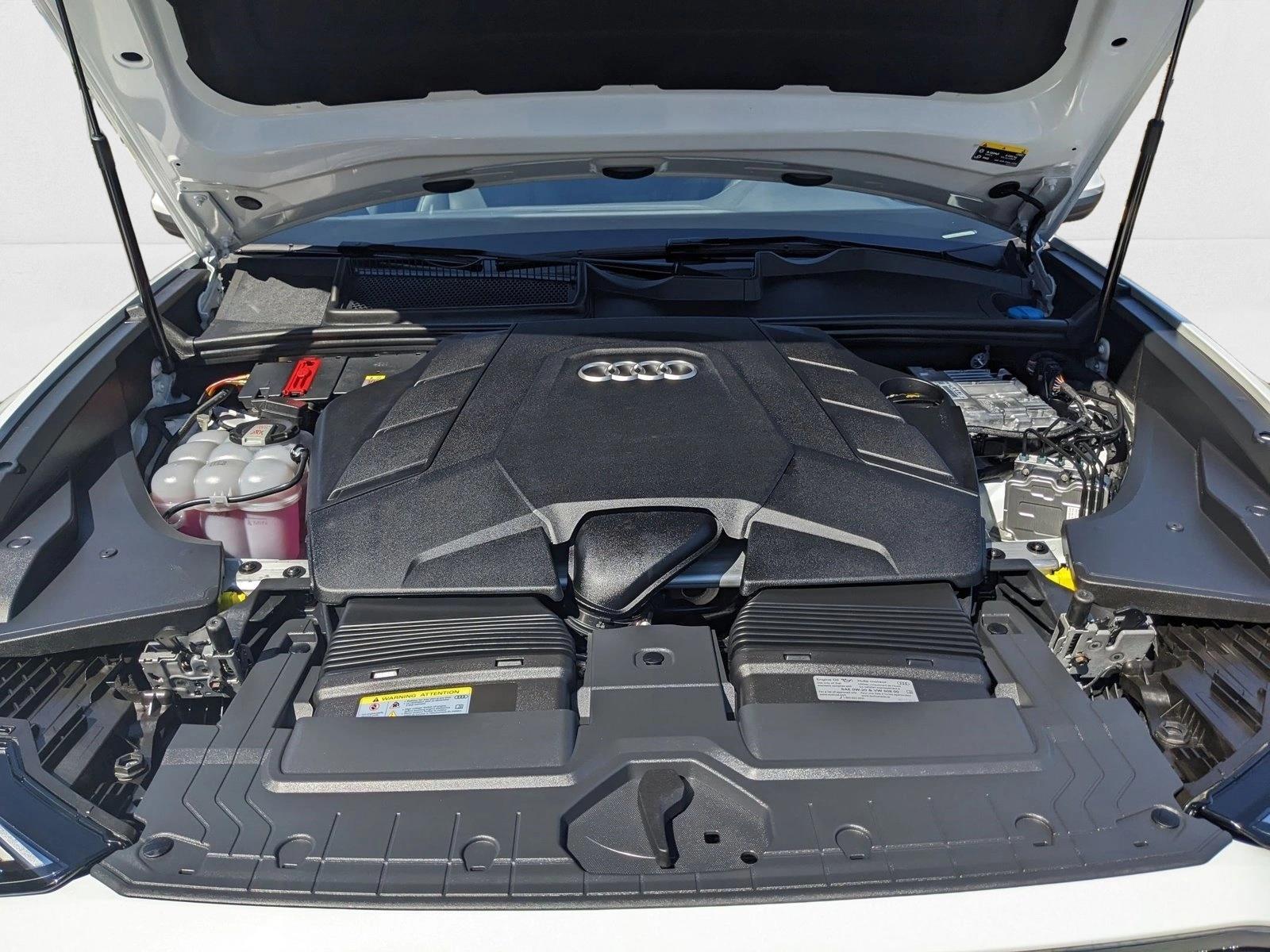 2025 AUDI Q8 - Image 23