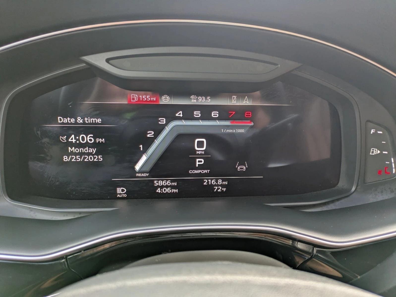 2025 AUDI Q7 - Image 11