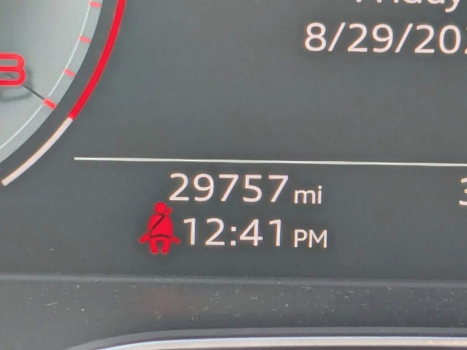 2025 AUDI Q5 - Image 9