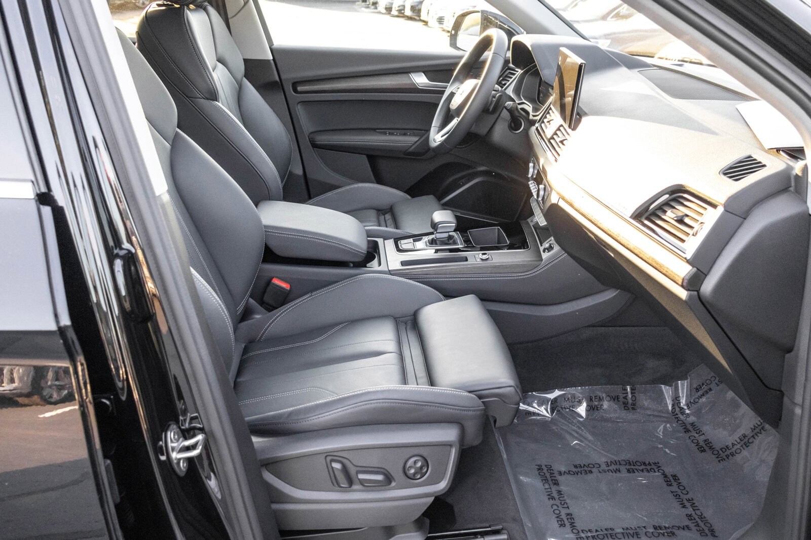 2025 AUDI Q5 - Image 26